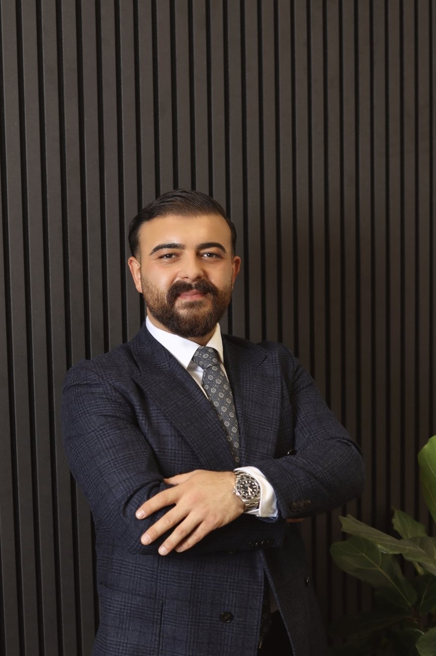 Emre Yesilyurt, Inhaber der SIGNAL IDUNA Generalagentur in Köln
